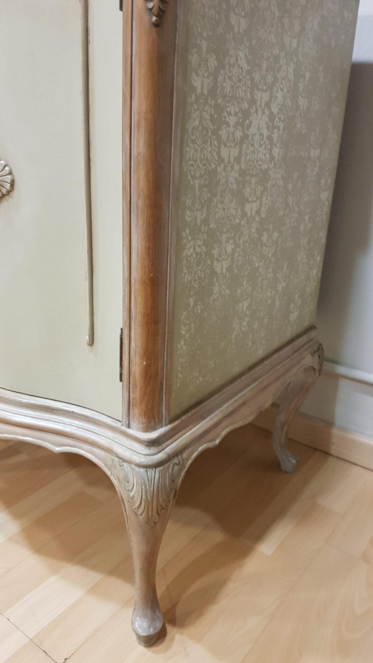 Aparador vintage restaurado estilo francés shabby chic